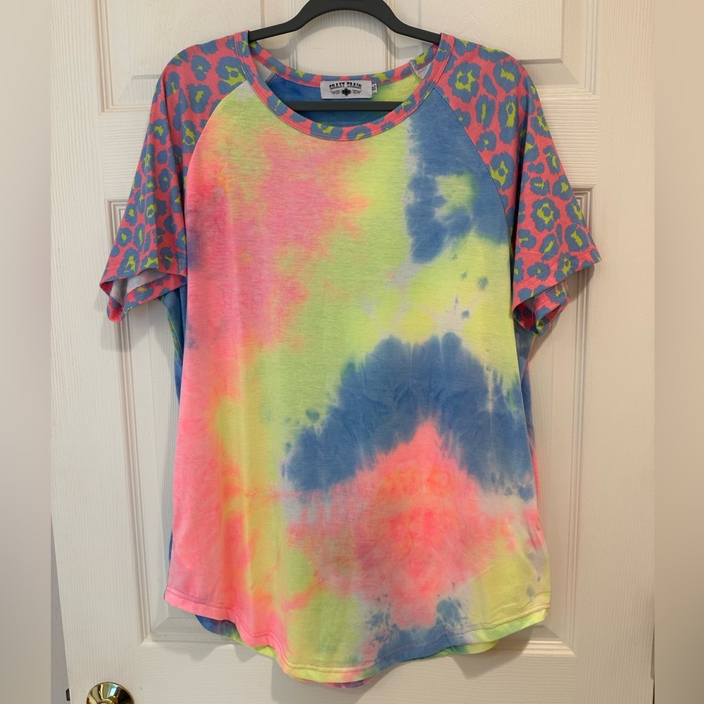 NWOT Crazy Train Summer Top